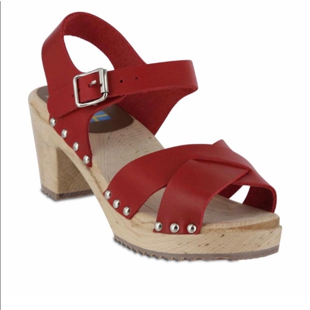 Mia gertrude red clogs